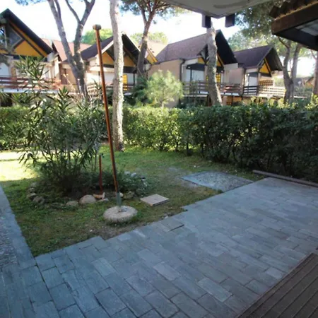 Villa Three Storey With Garden In Lignano Lignano Sabbiadoro