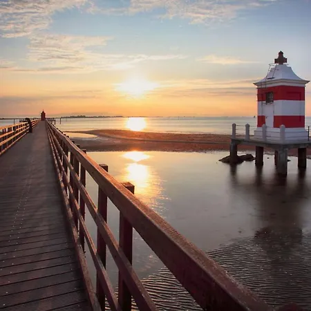 Vila Three Storey With Garden In Lignano Lignano Sabbiadoro