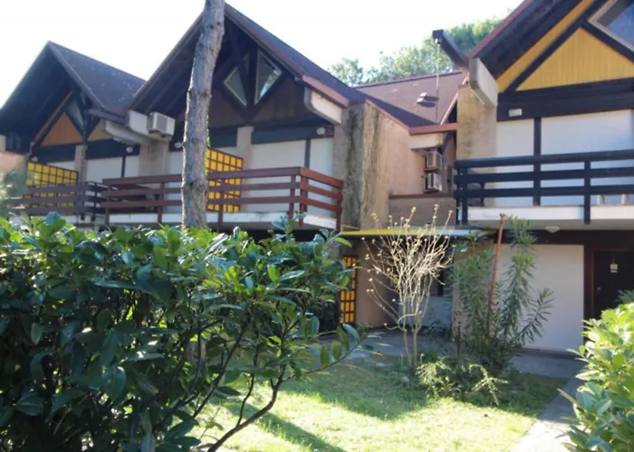 Three Storey With Garden In Lignano Villa *