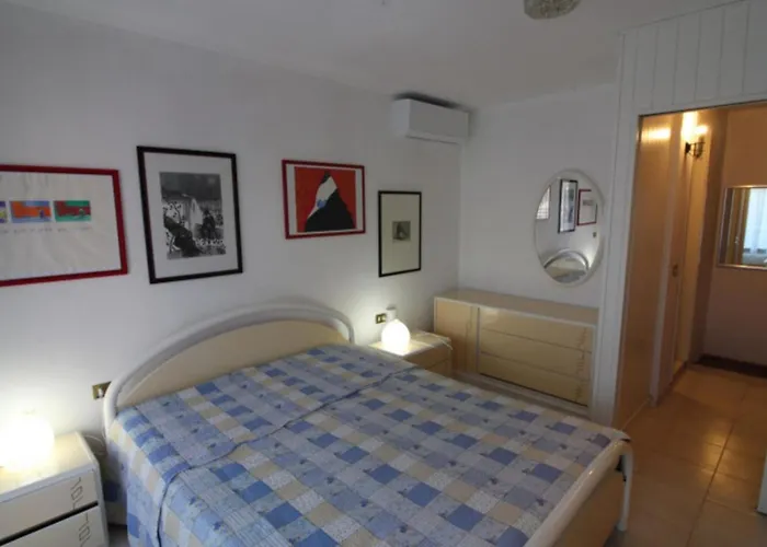 Three Storey With Garden In Lignano * Линьяно-Саббьядоро